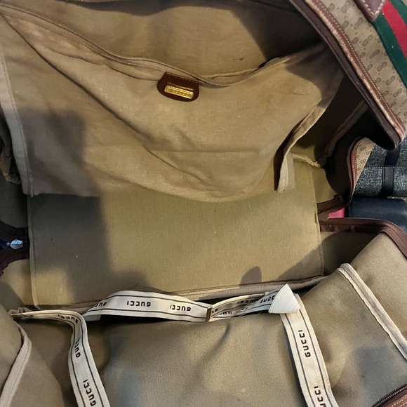 COPY - GUCCI SUITCASE!!! - Picture 2 of 10